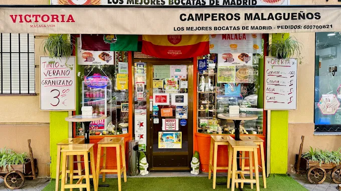 Fachada de Camperos Malagueños en C/ Galileo 81, Chamberí